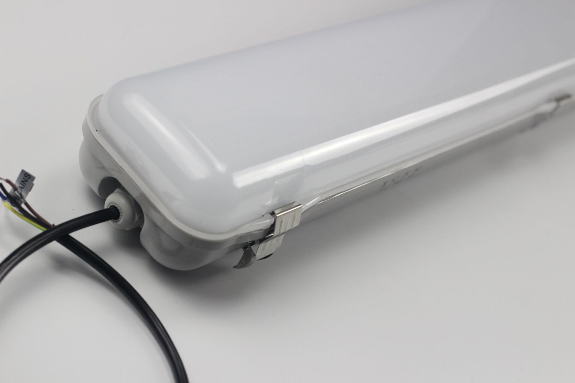 2ft应急led三防灯,20w防潮线条灯led三防灯应急6w3小时