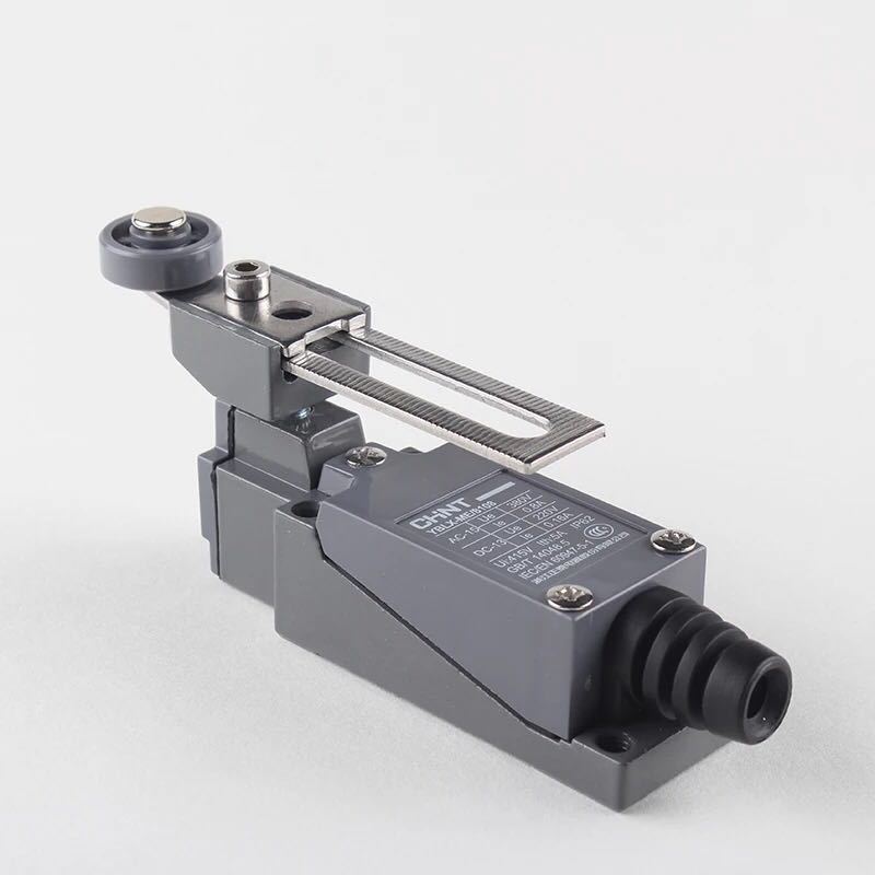 正泰行程开关限位开关yblx-me-8108自复位微型滚轮摇臂式限位器