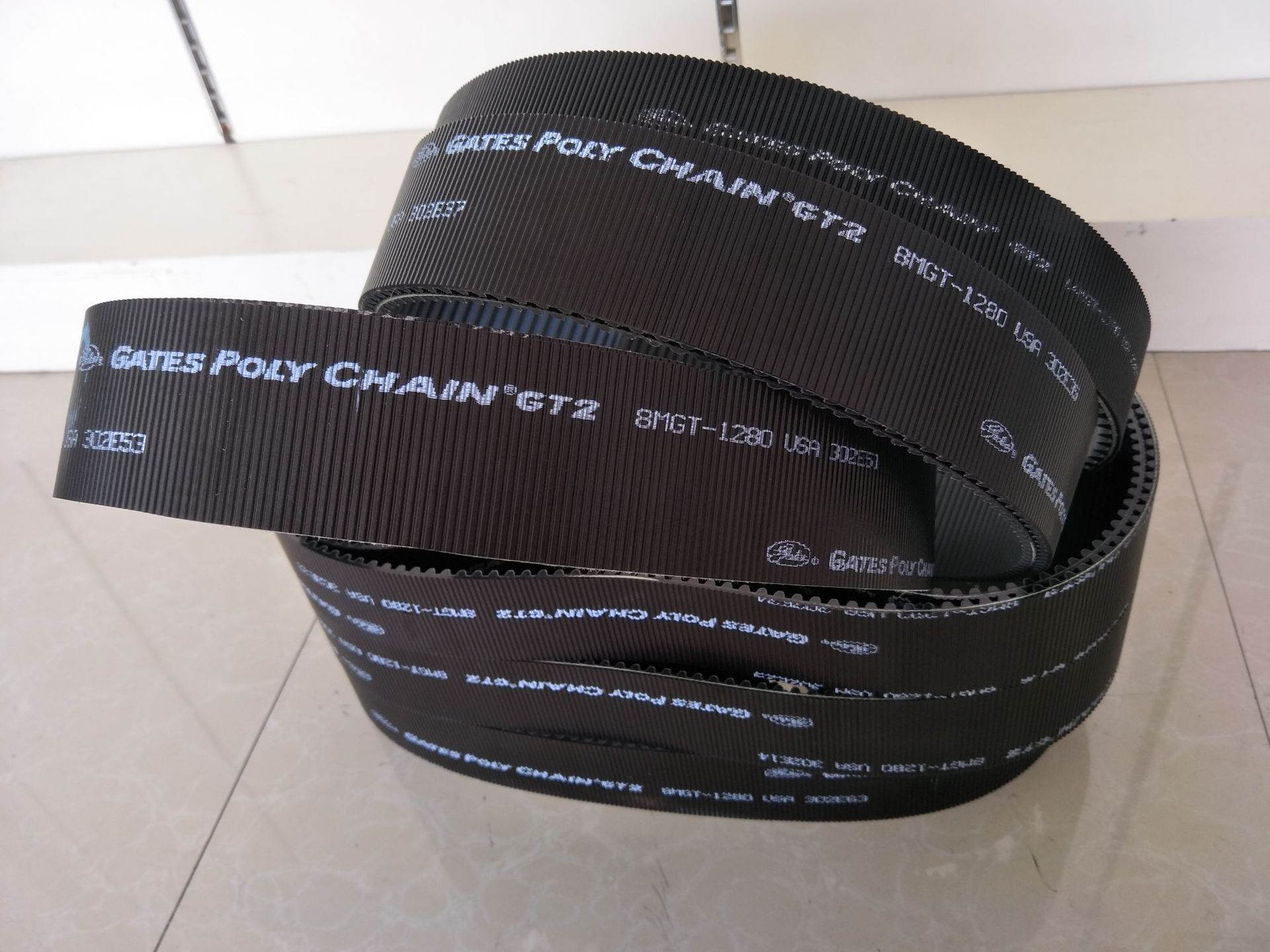 盖茨光伏设备皮带传动带退火炉皮带钢化炉传动带粘合机三角带批发