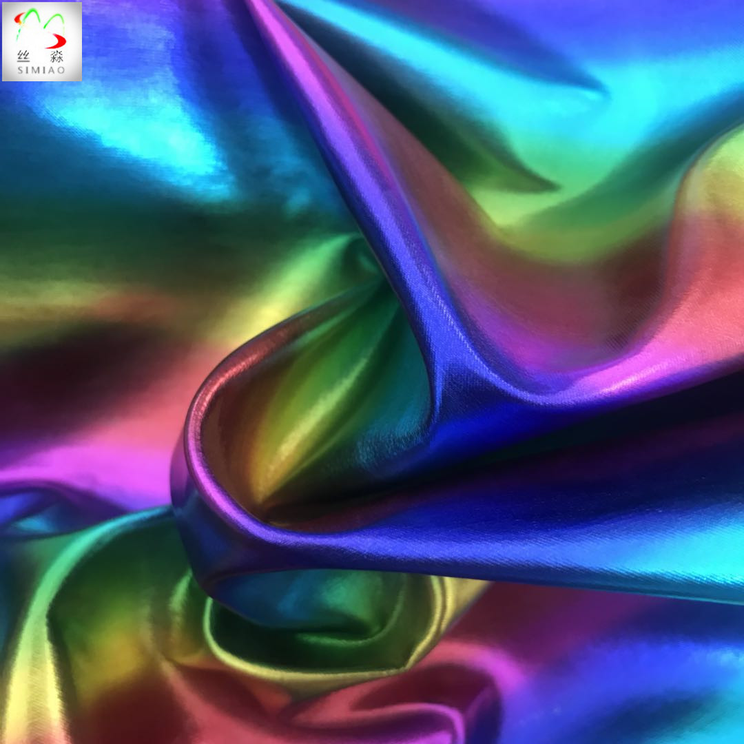 现货供应 七色彩虹烫金烫银  彩膜 复合 针织布 时尚面料 包装布