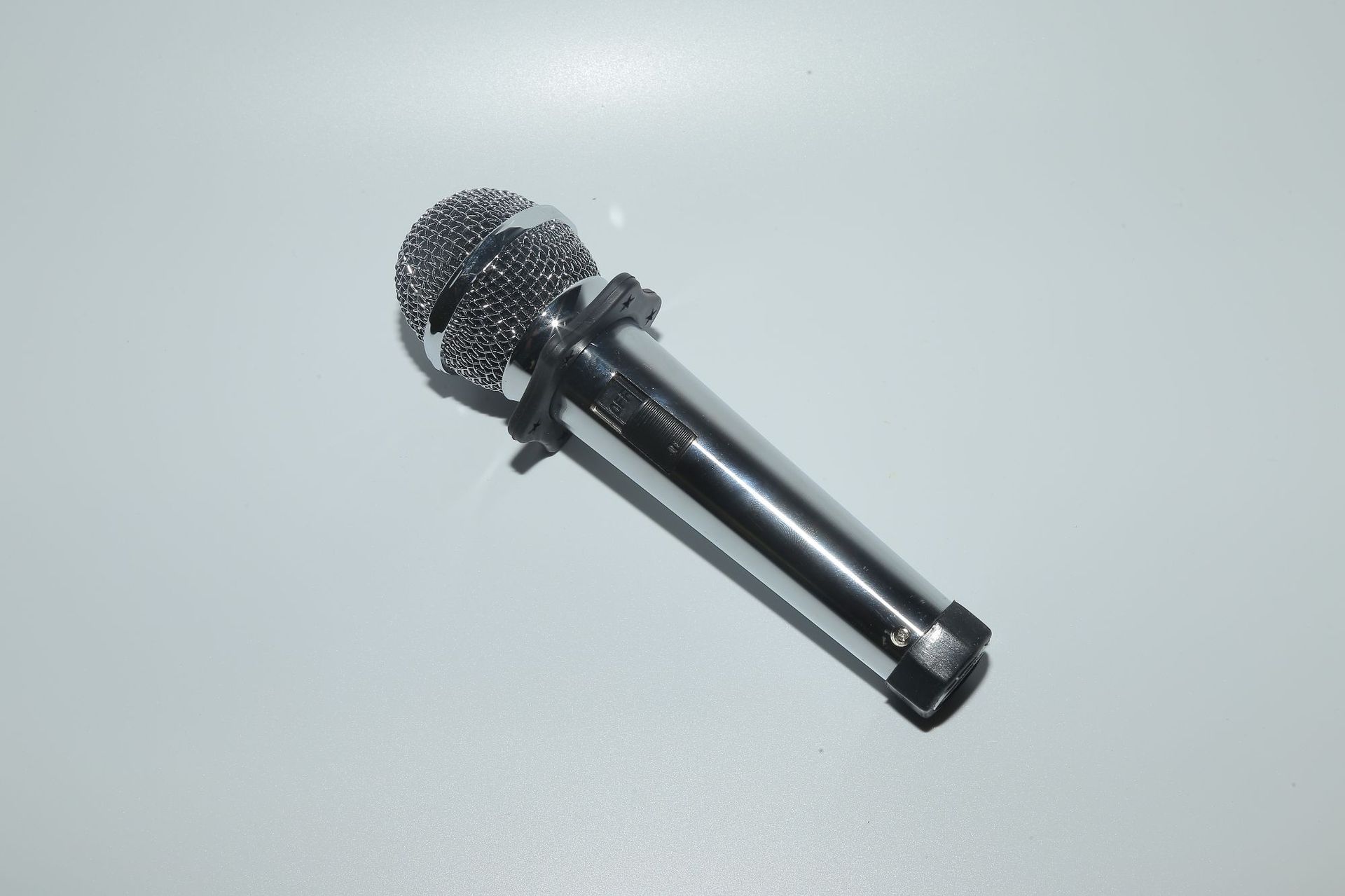 有线麦克风 动圈式有线麦克 k歌麦克风ktv麦克风厂家直销价格优惠