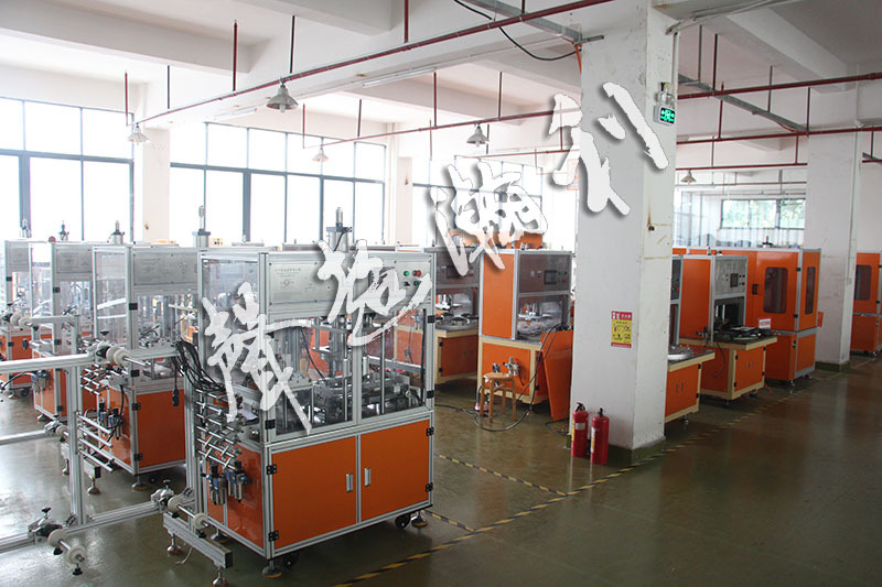 供应:杯型口罩机 杯型外套机 杯型定型机 全自动杯型口罩一体机