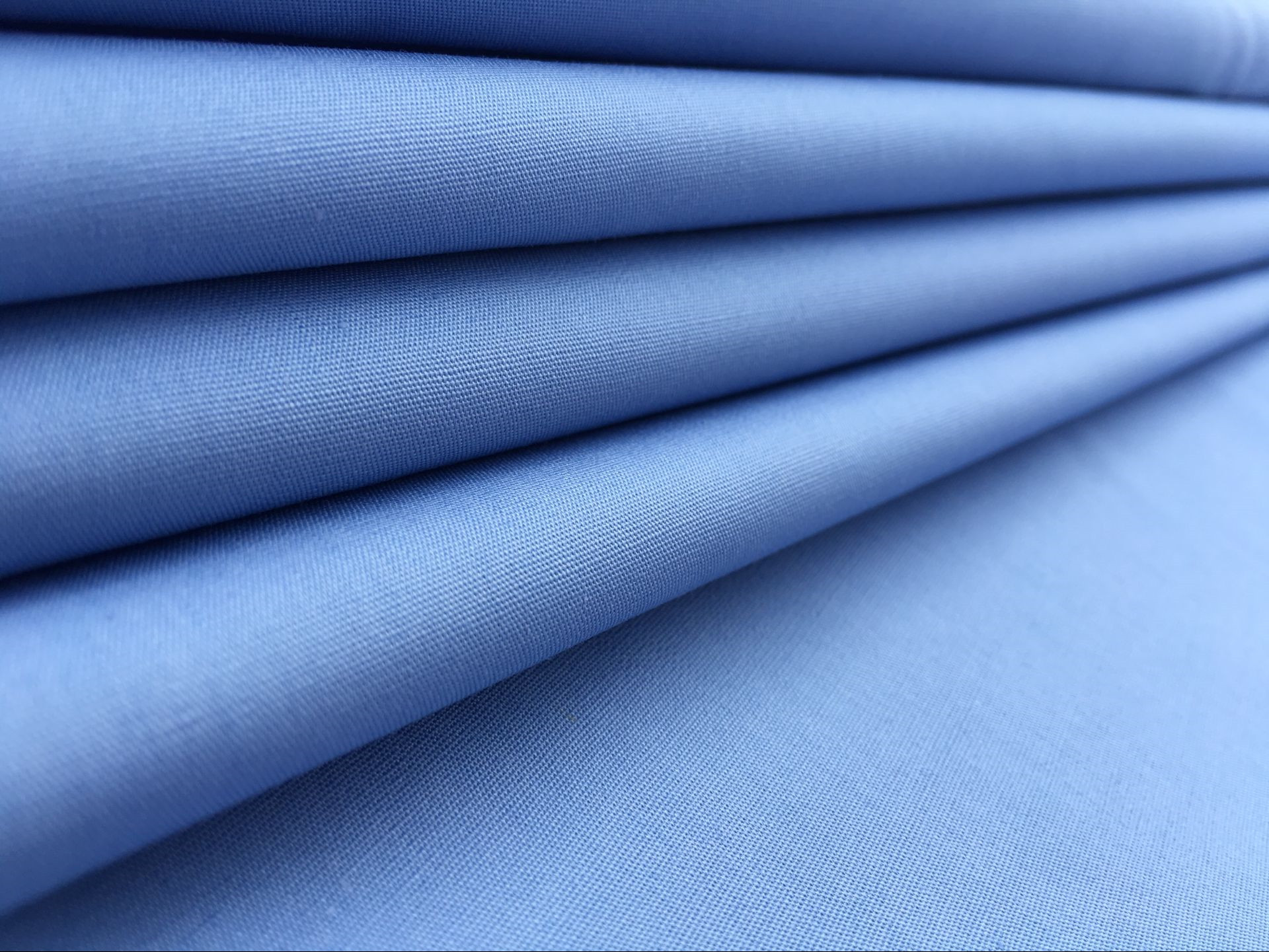 厂家供应45支133*94精品高棉仿天丝衬衫布料 混纺面料里布服装布