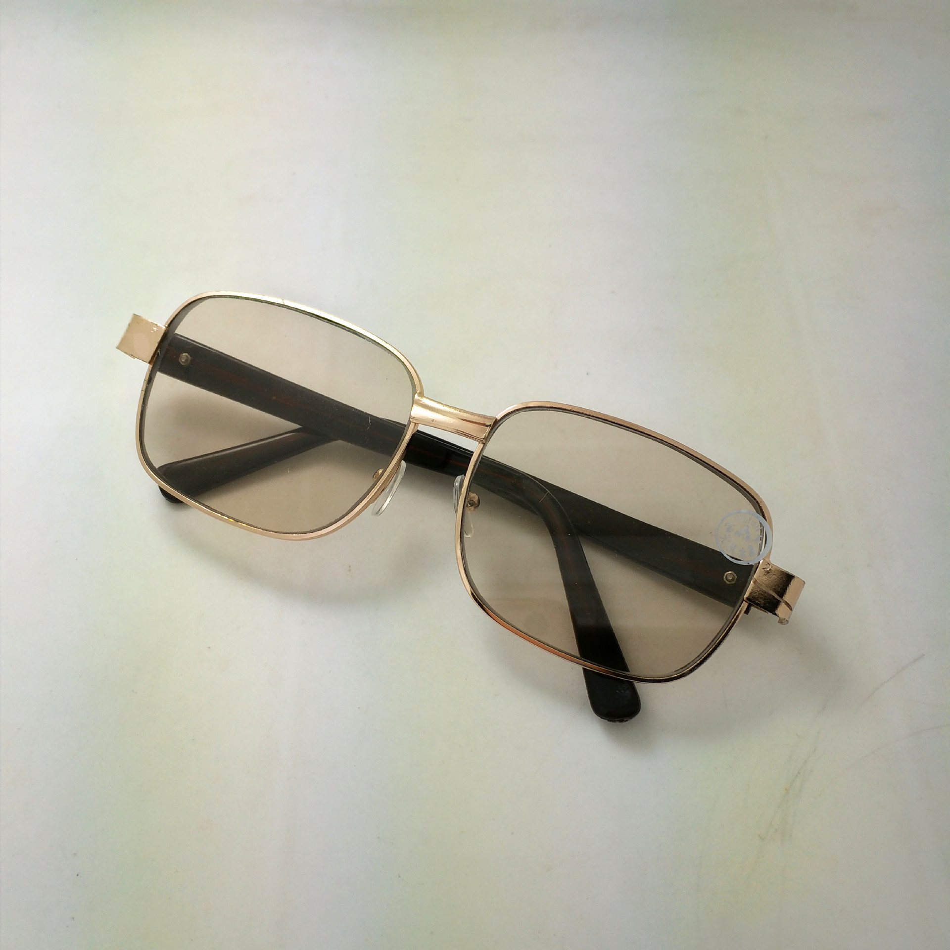 人造水晶太阳眼镜 护目太阳镜平光镜 东海玻璃眼镜