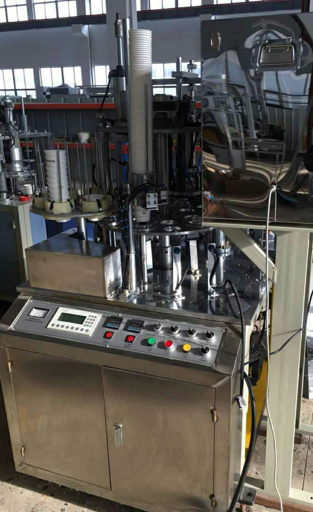 山珍龙健全自动流水线隐茶杯机器设备 分茶机器 高效率热封机器