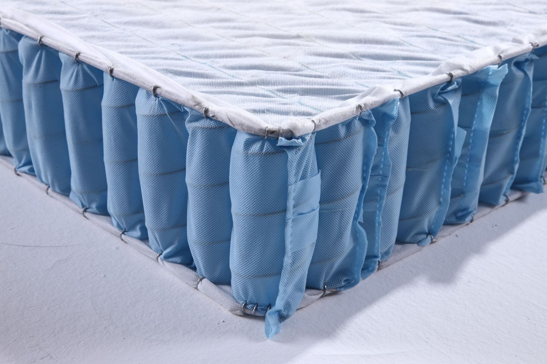 伊莎五星级酒店九区天然乳胶床垫独立袋装弹簧席梦思厂家直销