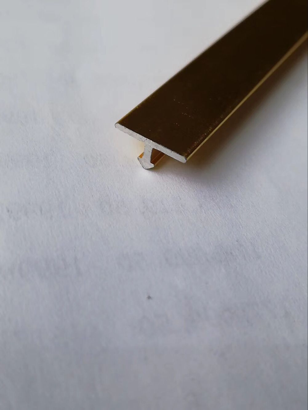 玻璃压条 u型玻璃包边条压条 硅胶密封条透明u型条橡胶型包边条