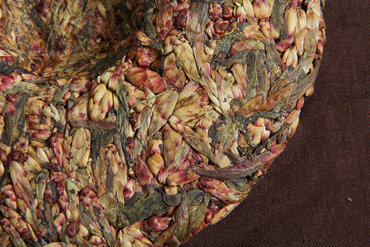 普洱茶易武生茶古树七子饼 紫鹃雀嘴普洱茶 芽孢雀舌古树茶