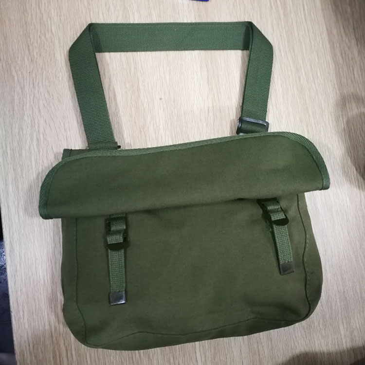 军绿老式怀旧绿书包帆布单肩斜挎包红卫兵为人民服务解放包雷锋包