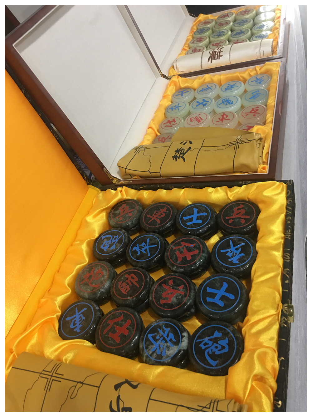 批发岫玉中国象棋套装玉石象棋成人大号家用福利多多欢迎采购