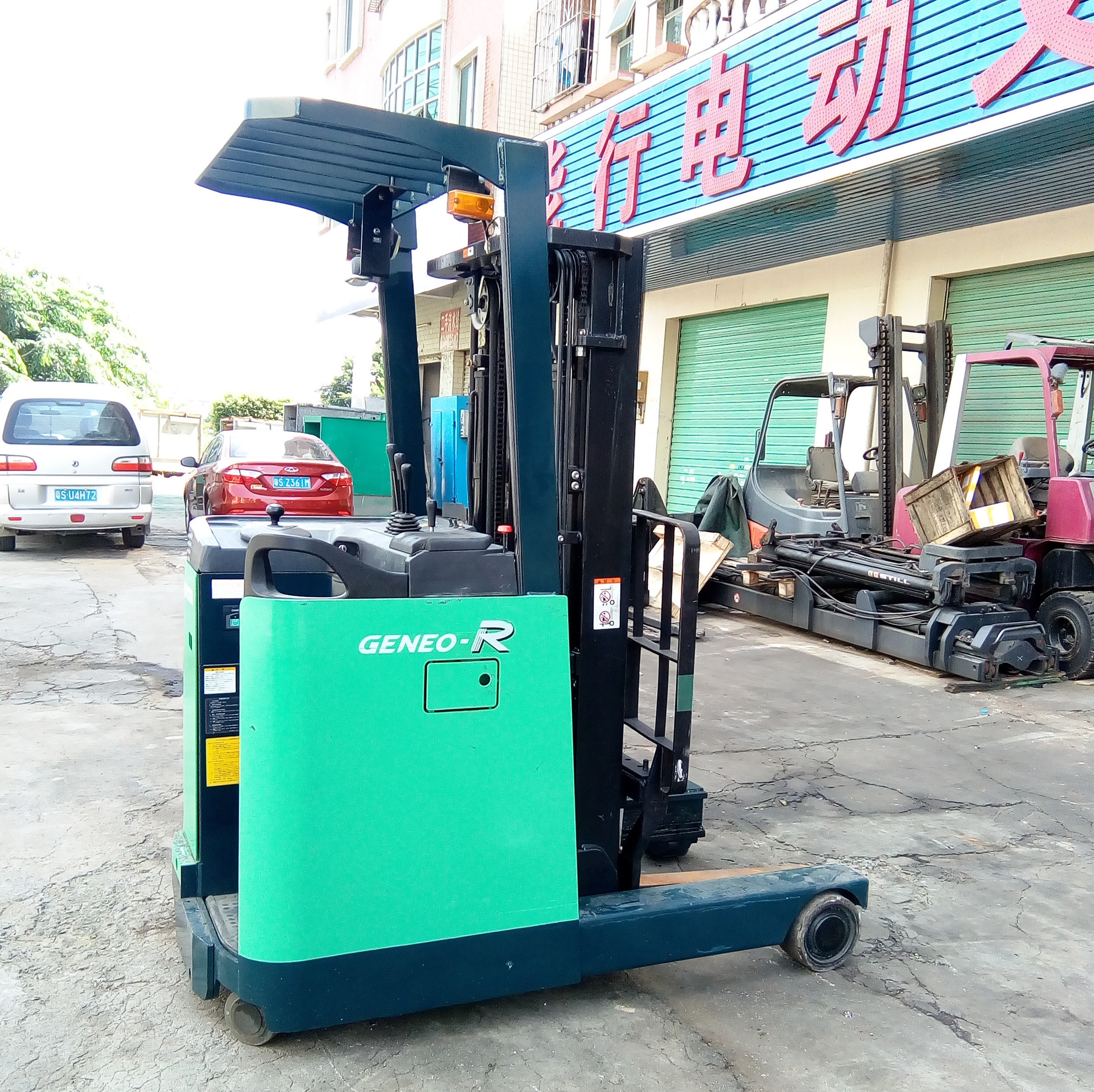 7fbr18丰田前移式电动叉车 电动堆高车出租出售