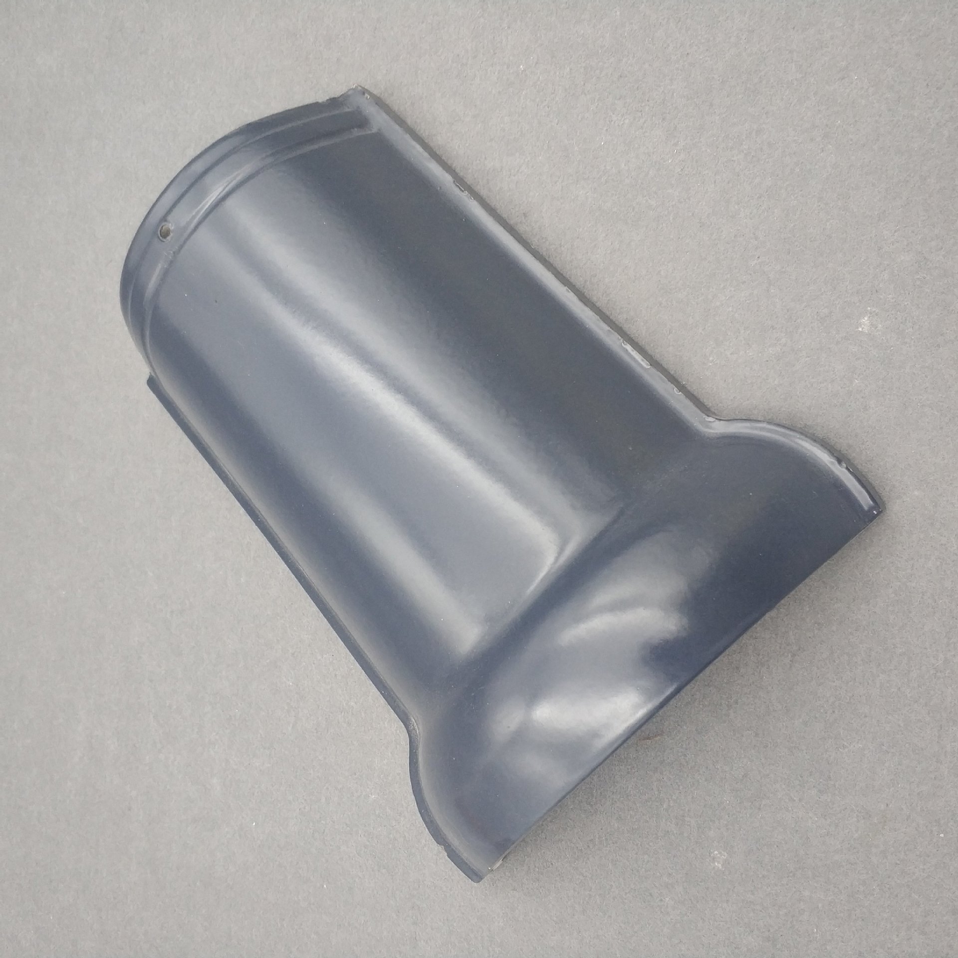 颜色鲜艳抗冻耐寒 加厚多种颜色可定制180x270mm全瓷西瓦屋脊