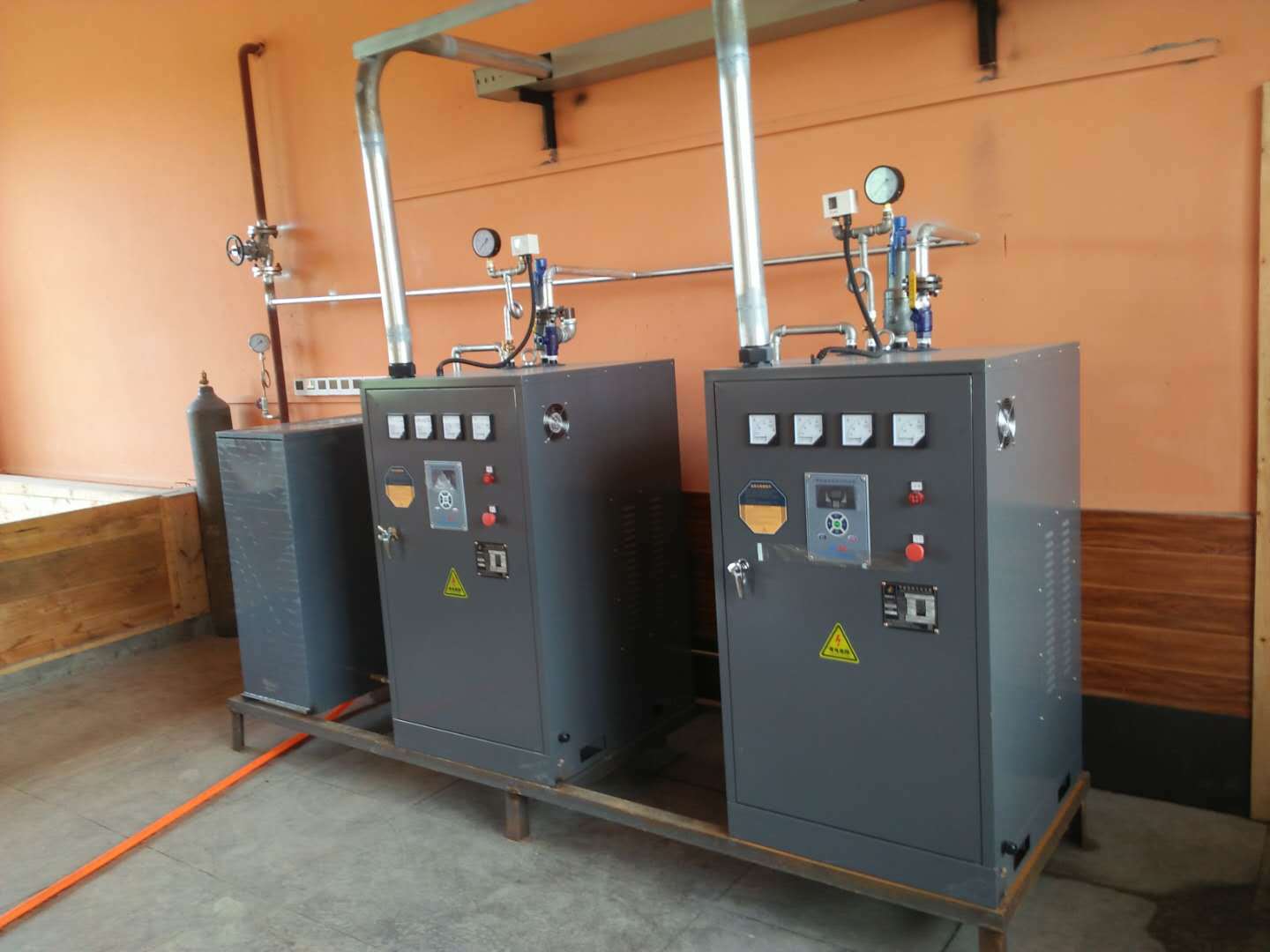 工厂直销餐饮快速高温蒸煮蒸汽设备免检小型电蒸汽发生器全自动