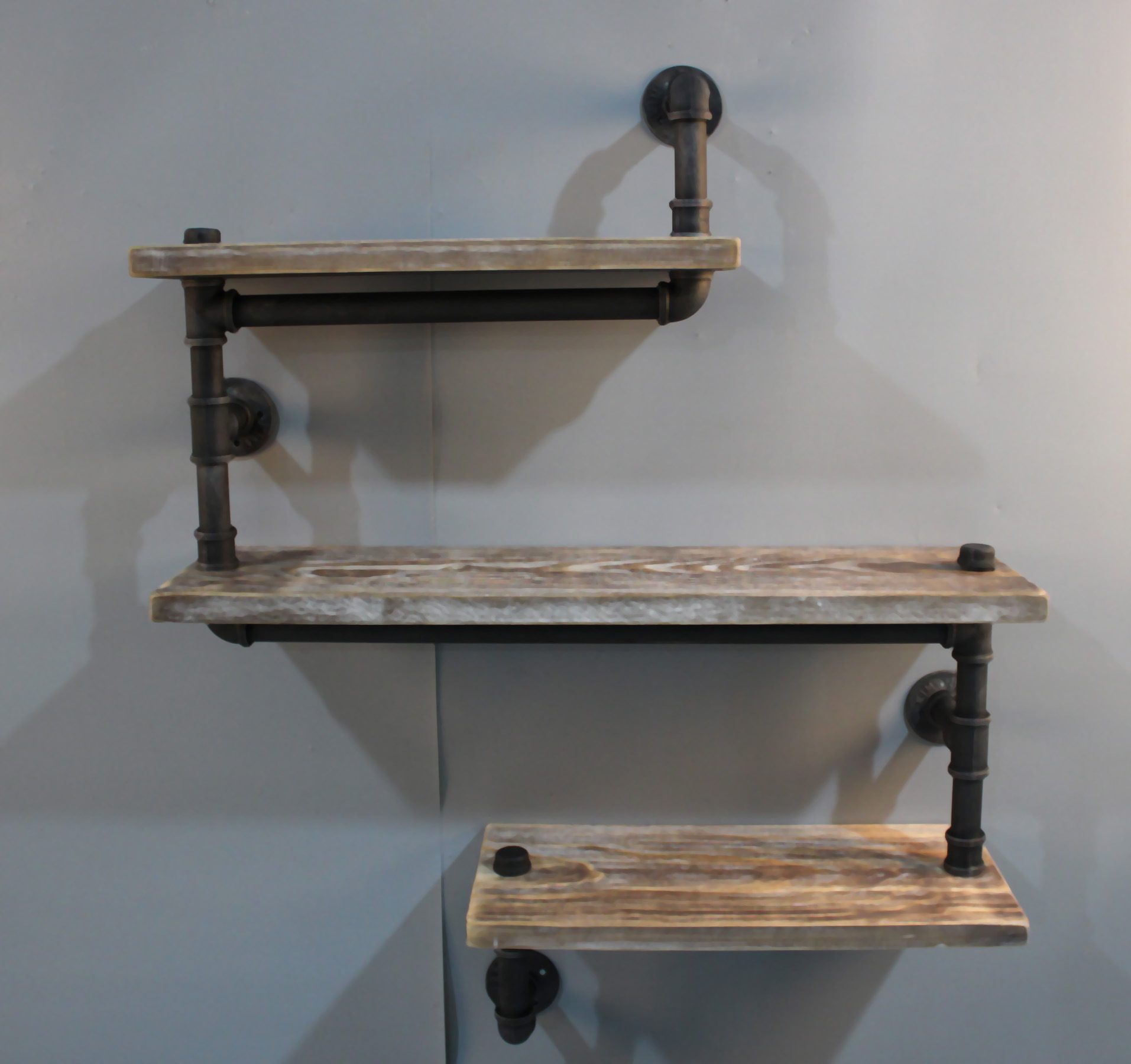 美式工业风 水管挂壁式隔板置物架 工业风水管置物架 置物架批发