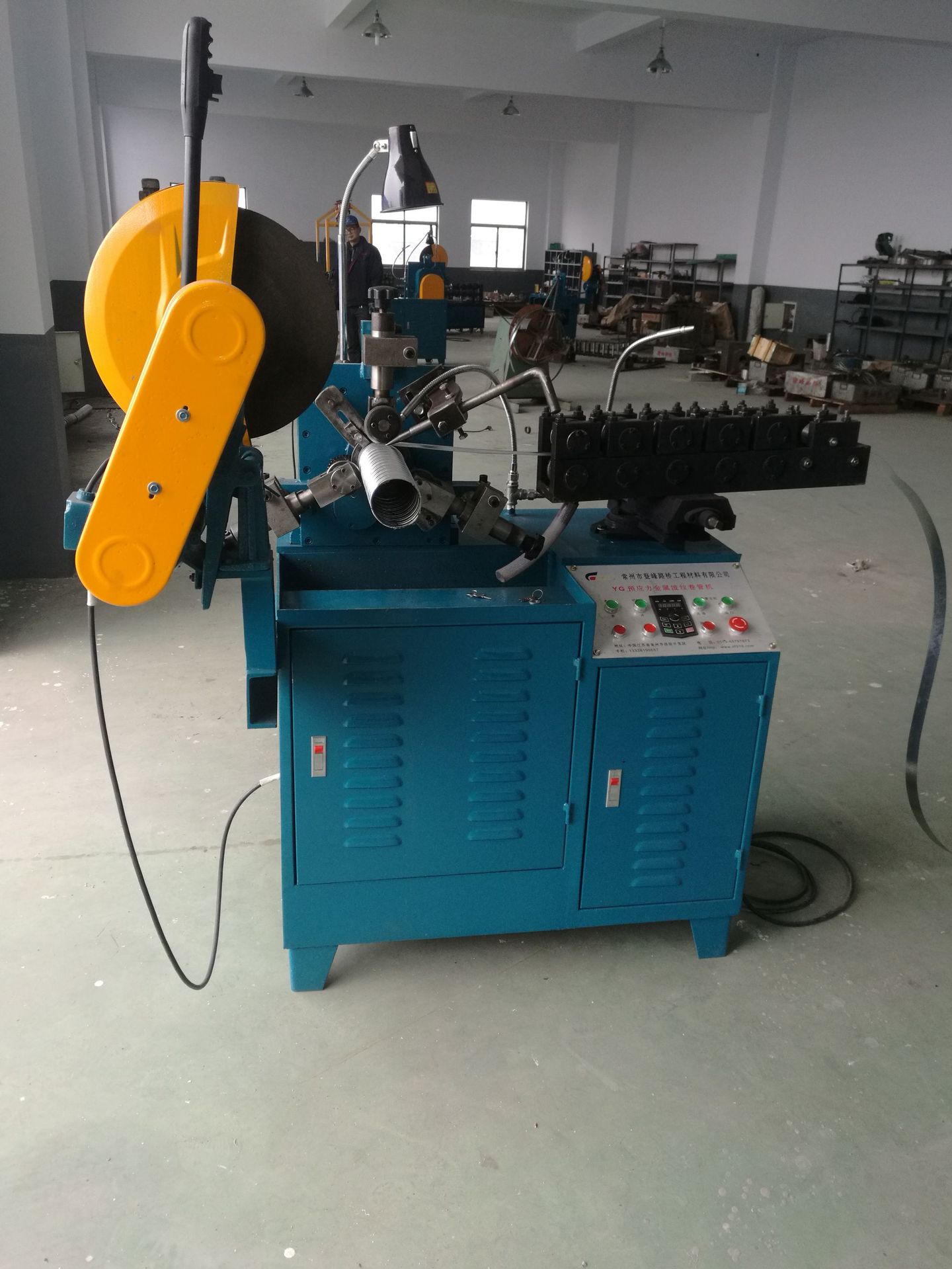 金属波纹管卷管机