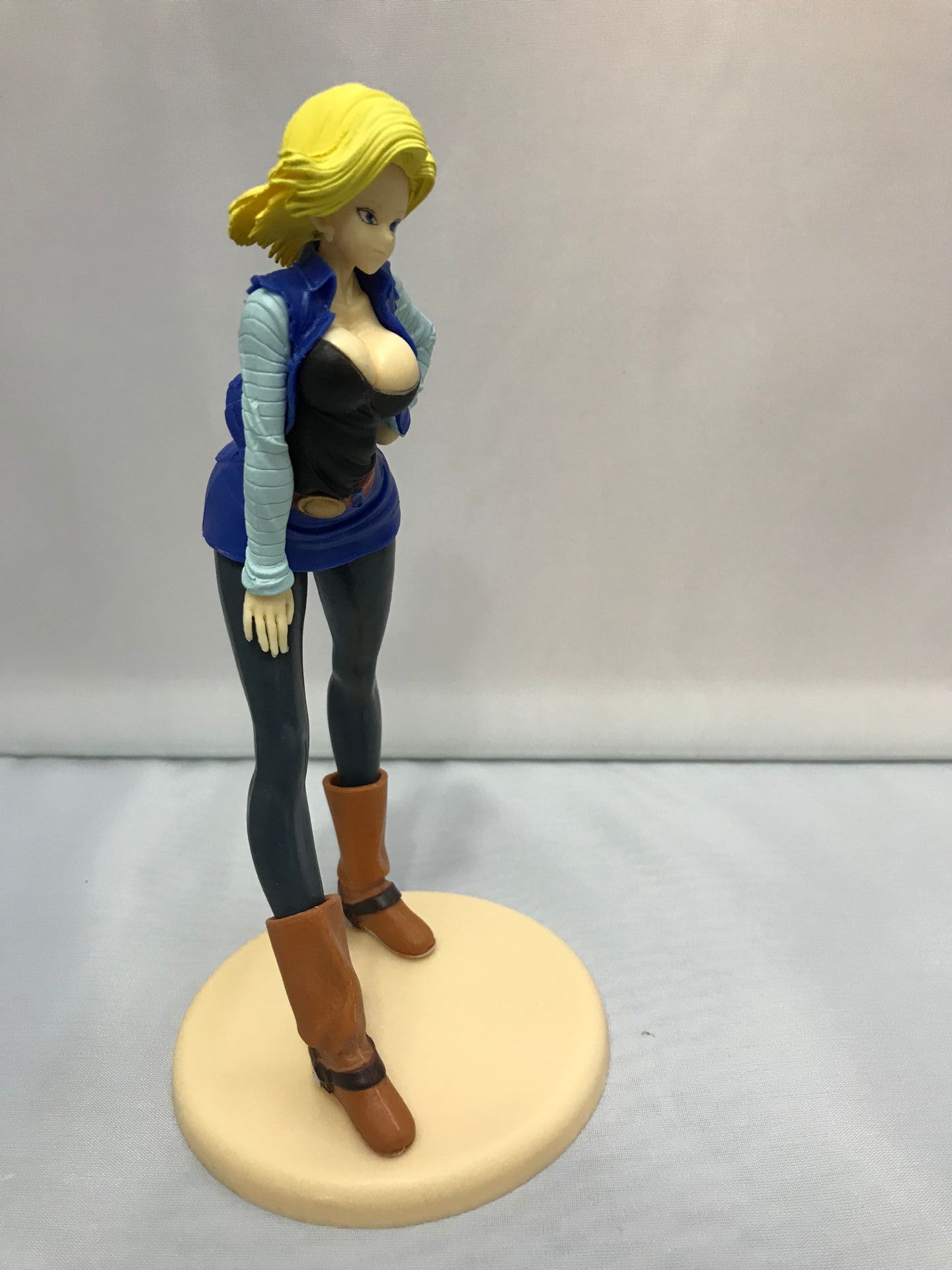 七龙珠 女孩系列 人造人18号 1代 弯腰 公仔手办模型动漫 开窗盒