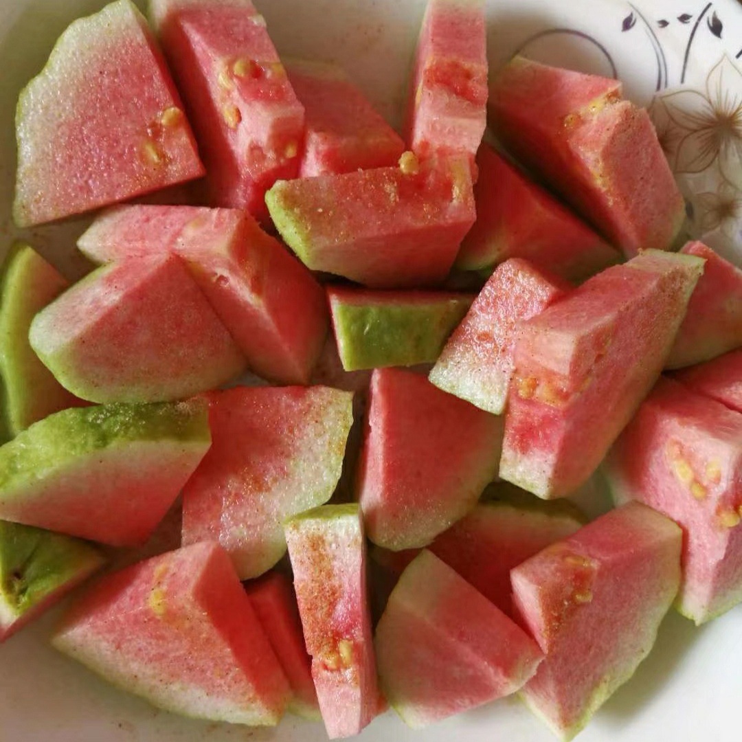 新鲜采摘 红心芭乐 番石榴 应季水果 鲜鲜水果非白心芭乐一件代发