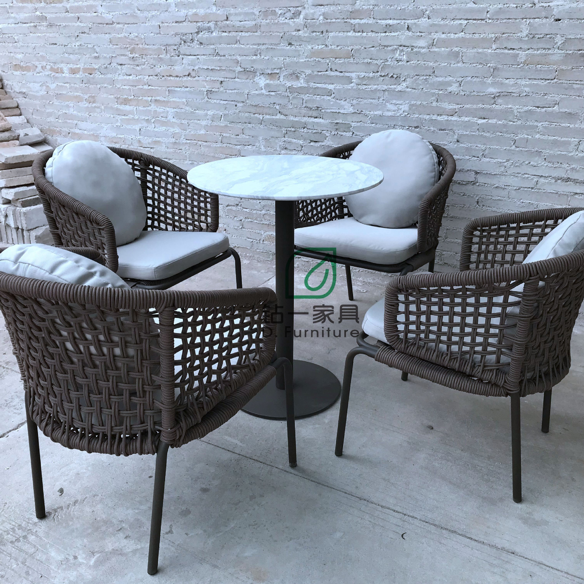 户外仿藤桌椅 棕色编藤家具2 1组合阳台桌椅-报价-阿里巴巴