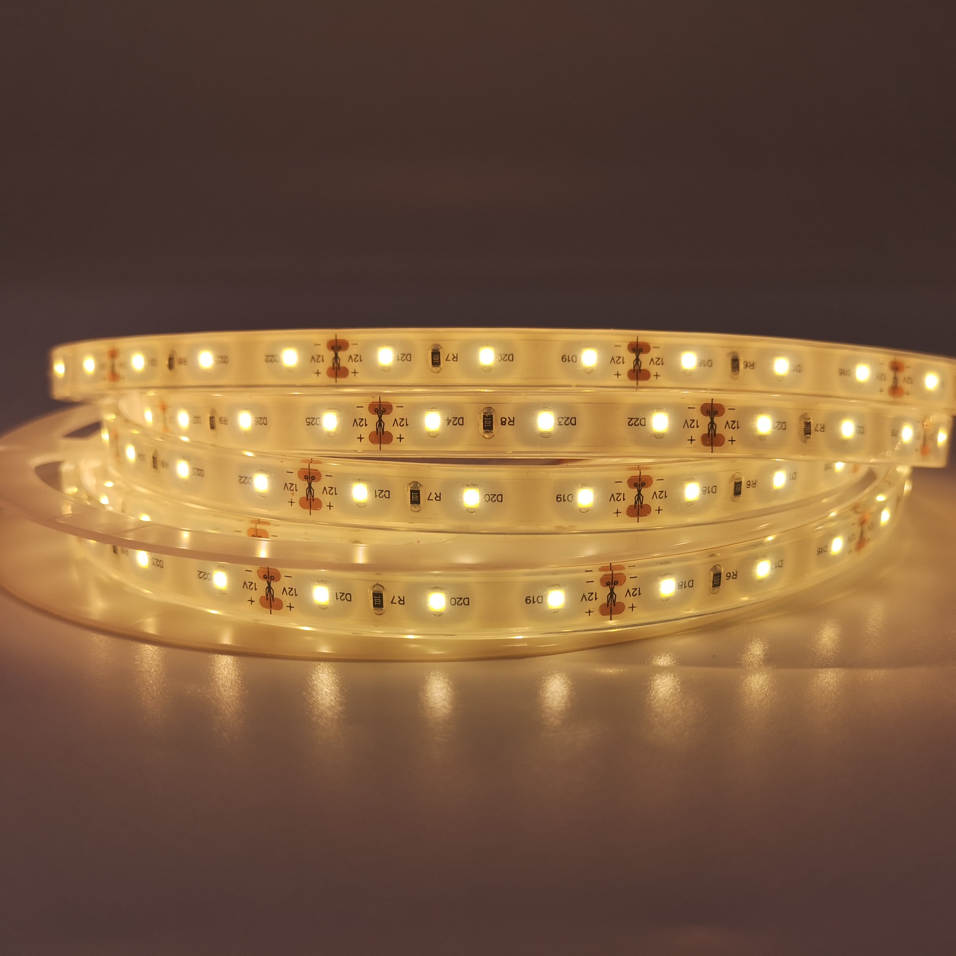 高光效灯条led2835软灯带低压24v贴片柔性灯室内装饰灯衣柜橱柜灯