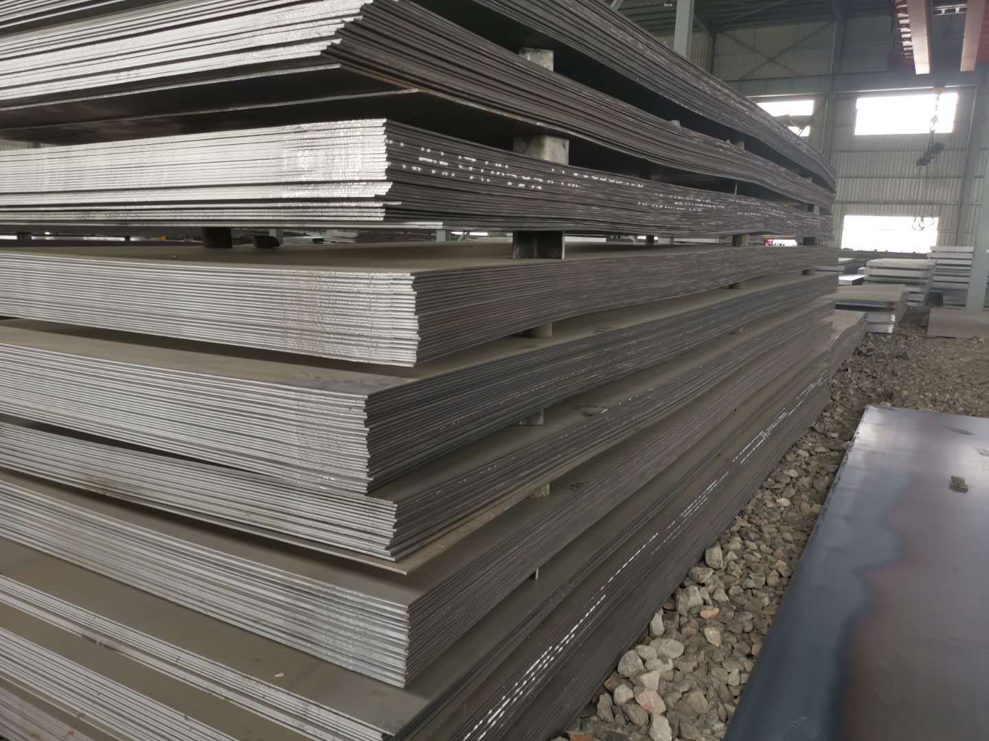 天津开平板 镀锌板 踏步板 中厚板 花纹板 镀锌加工
