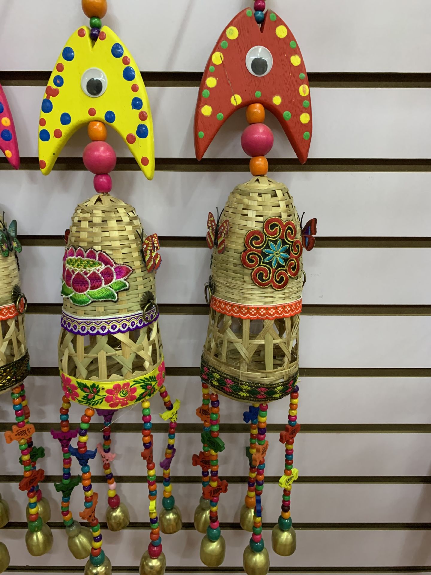 云南民族特色旅游工艺品家居装饰 大木鱼头竹篓五铃