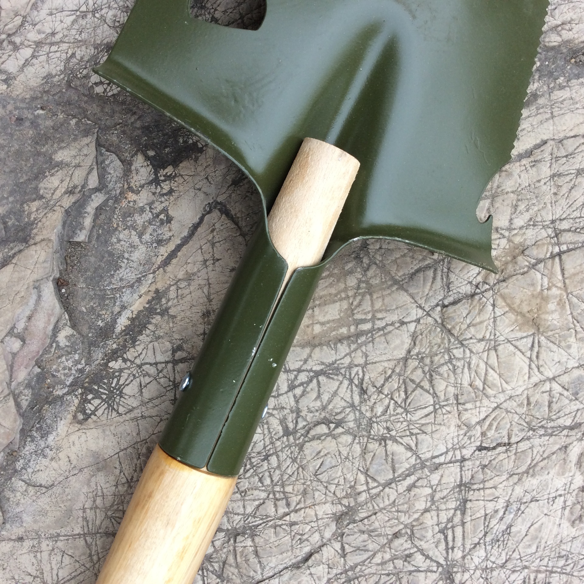 正品工兵木柄 205铲子户外铲铁锹军工锹老军锹急救铲钓鱼铲车载