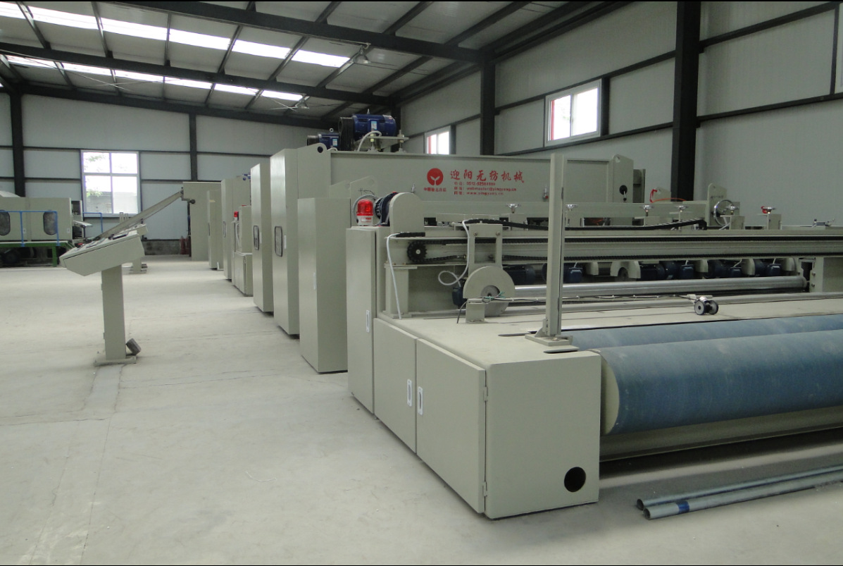 华圣毛毡厂家推荐彩色 化纤毛毡 装饰用彩色隔音毛毡