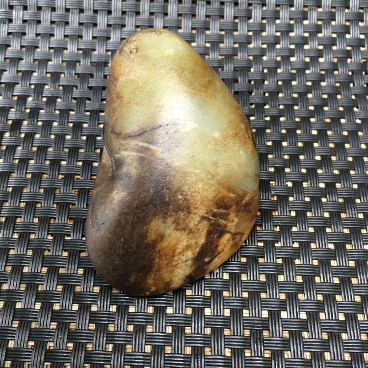 天然新疆和田玉俏色黑皮秋梨皮石包玉籽料原石玉器礼品小把件