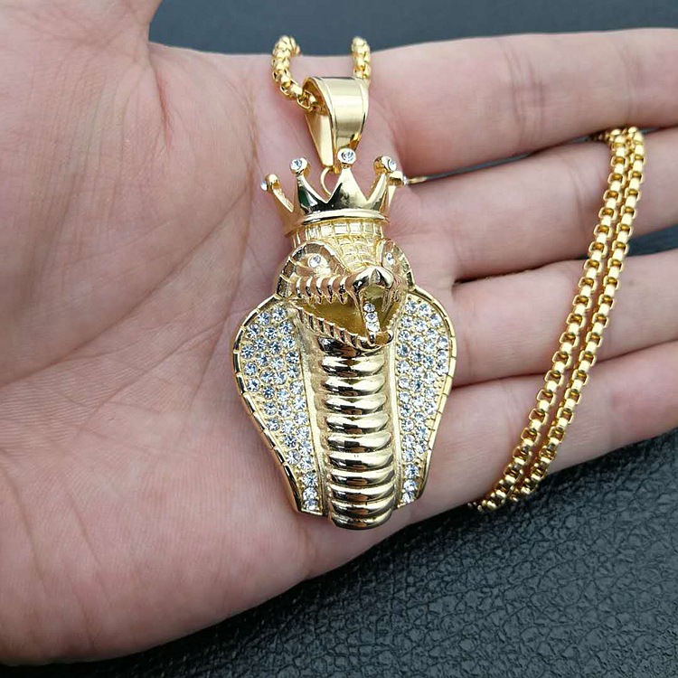 嘻哈hiphop饰品钛钢镀金镶钻古埃及皇冠眼镜蛇吊坠项链dw129