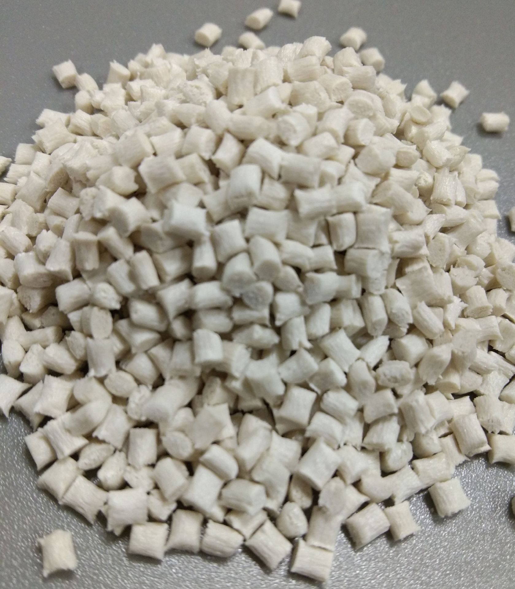 厂家直销玻纤增强耐高温pps塑料防火阻燃工程塑料 pps塑胶颗粒