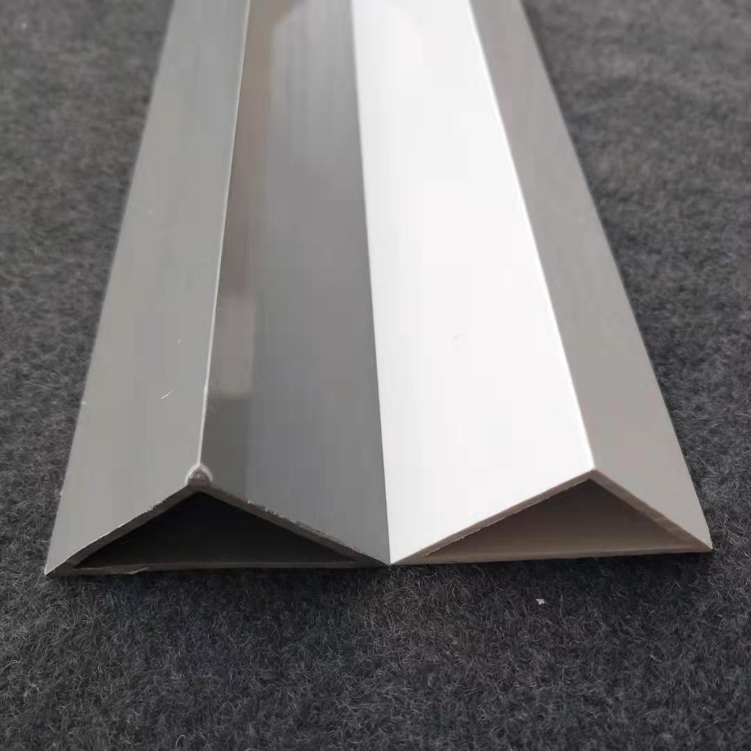 厂家批发 pvc塑料倒角三角形倒角线条 窗台用倒角模板 35*35*50mm