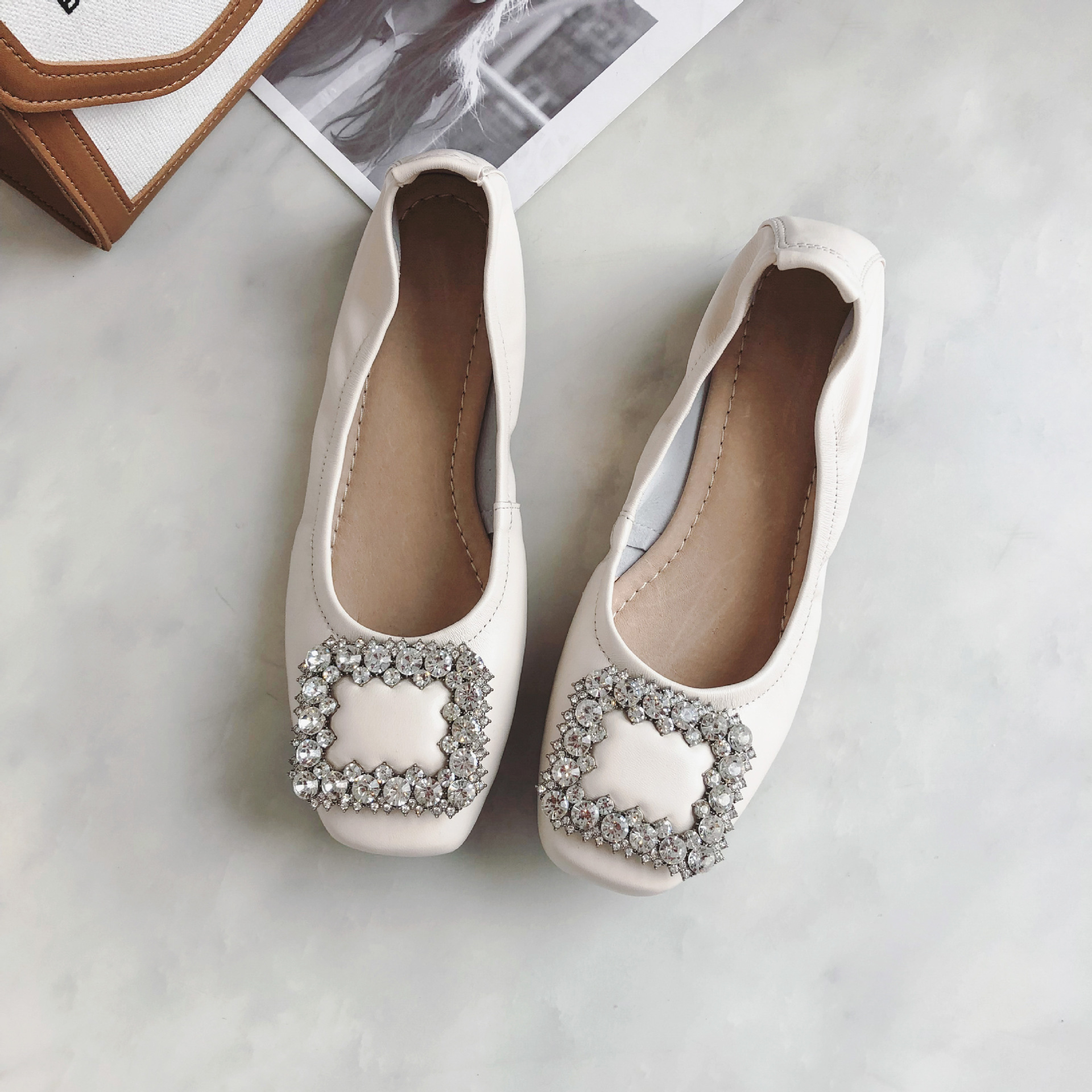 19202帛履真皮女单鞋春季新款时尚水钻方头平底单鞋工厂一件代发