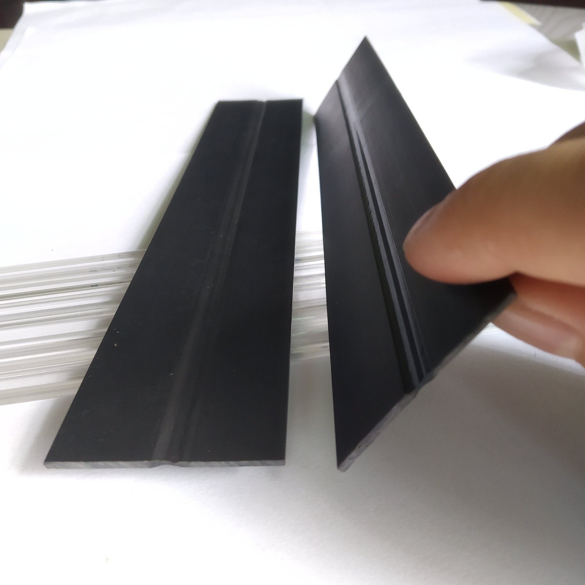 pvc塑料扁条软硬共挤塑料条pvc骨条塑胶配件可来图来样加工定做