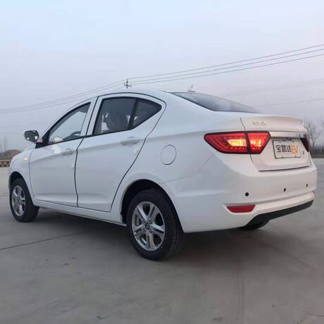 宝路达ds8三厢电动汽车 微型四轮电动汽车 湖南油电两用家用电动