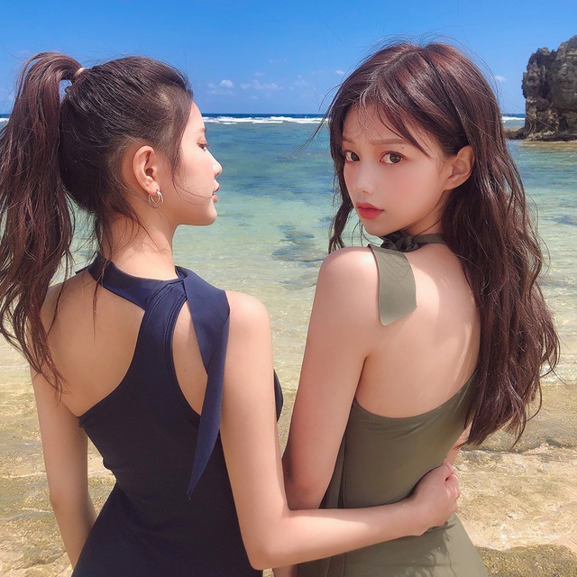 泳衣女连体ins韩国网红款纯色比基尼修身显瘦速干一体bikini厂家