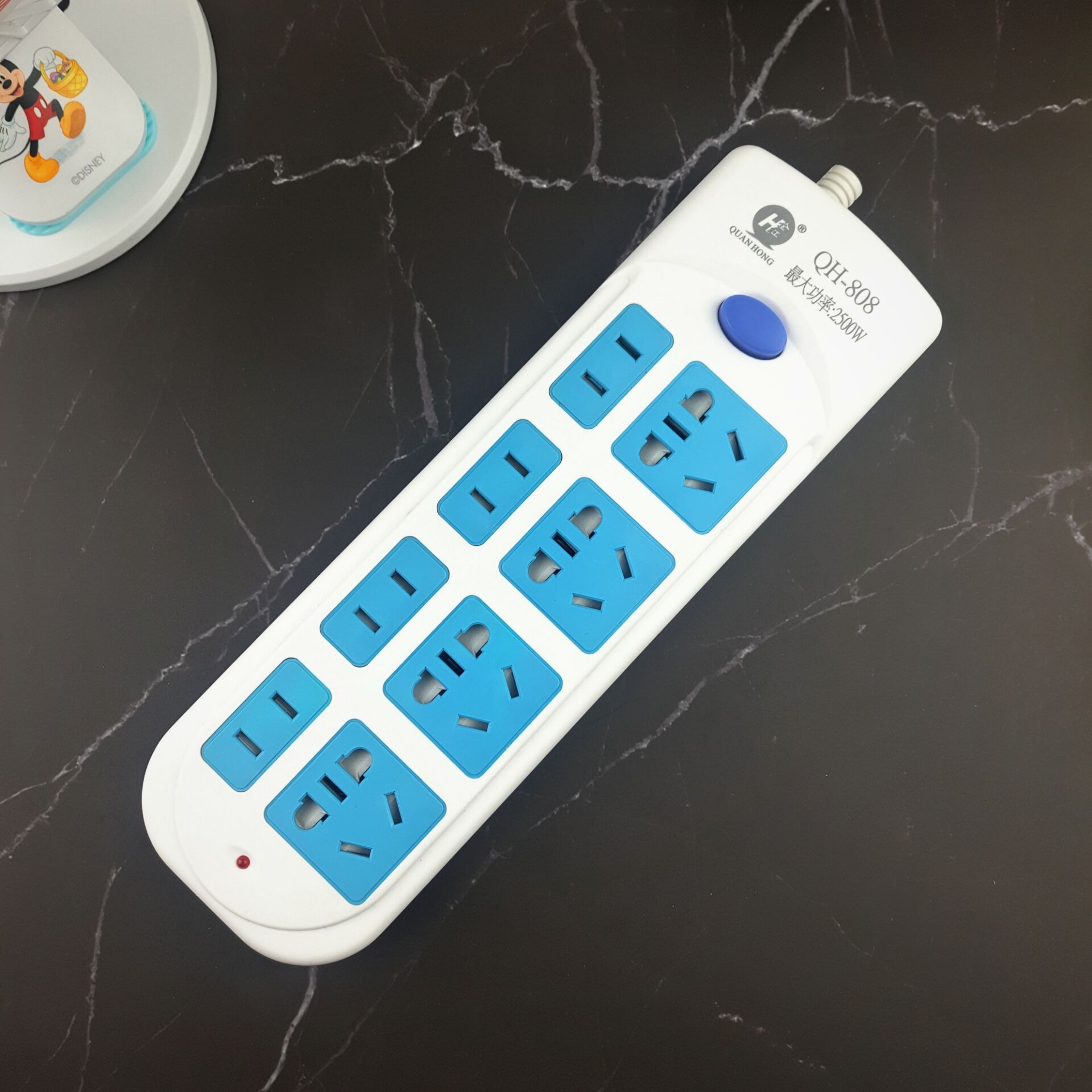 厂家直销多功能移动转换插座 3米线8位带开关新国标电源插板插座