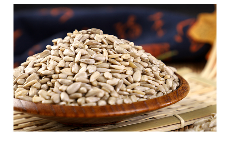 生葵花籽仁批发瓜子38斤榨油烘焙原料月饼馅料葵花子仁批发