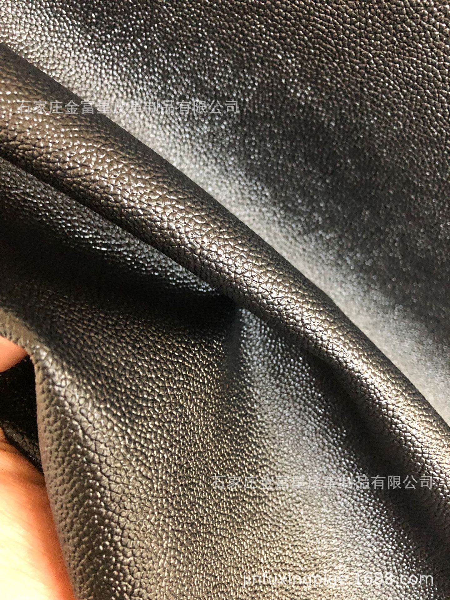 厂家直供牛皮 二层贴膜革 荔枝纹 纹路订 做  鞋面革 箱包革