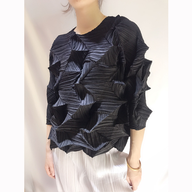 三宅褶皱钻石褶设计2019夏季欧洲站时尚宽松大码女装不规则上衣
