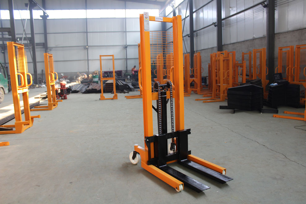 1t2t3t手动堆高车手推液压搬运车手堆垛机手动装卸升降叉车1.6米