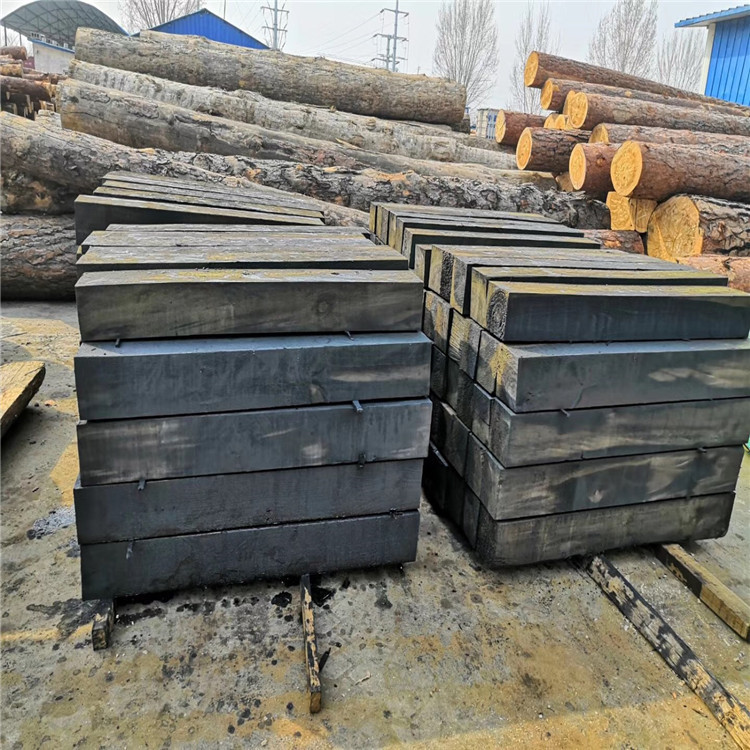 厂家热卖枕木 防腐樟子松枕木 栈道防腐木铁路岔道轨道专用枕木