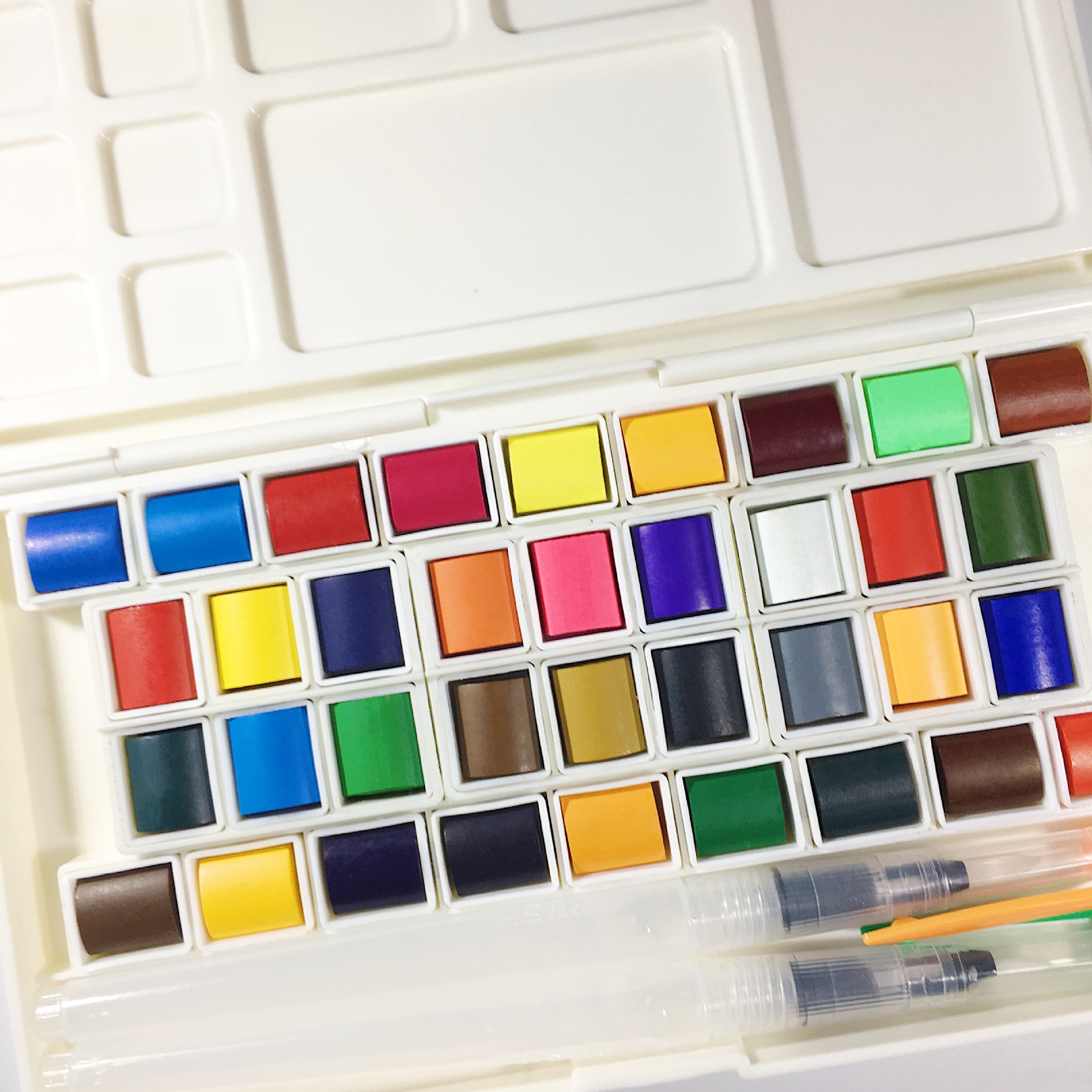 三十六色颜料盒排序图图片