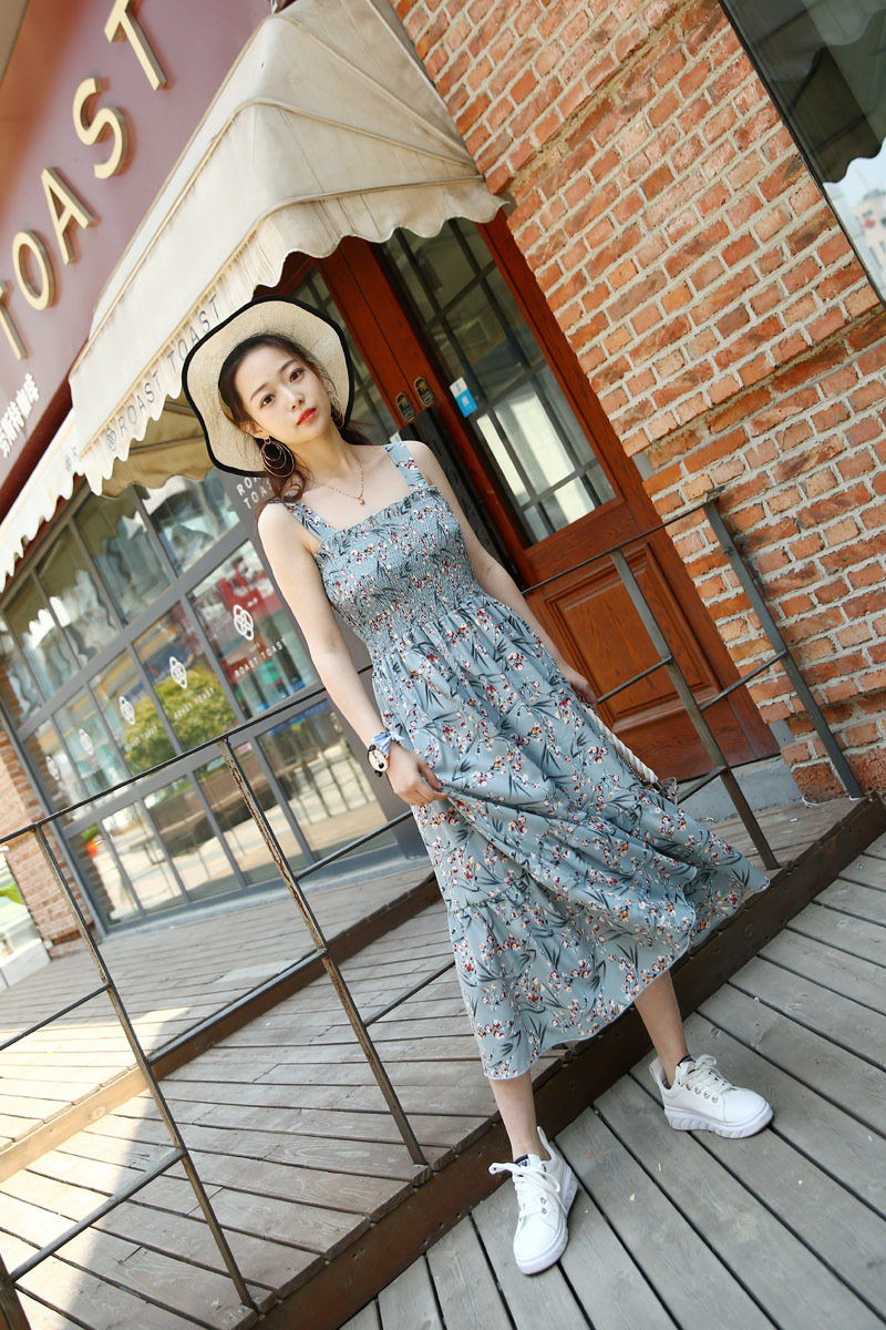 夏季新款小清新雪纺碎花吊带裙荷叶大摆少女长裙海边度假连衣裙