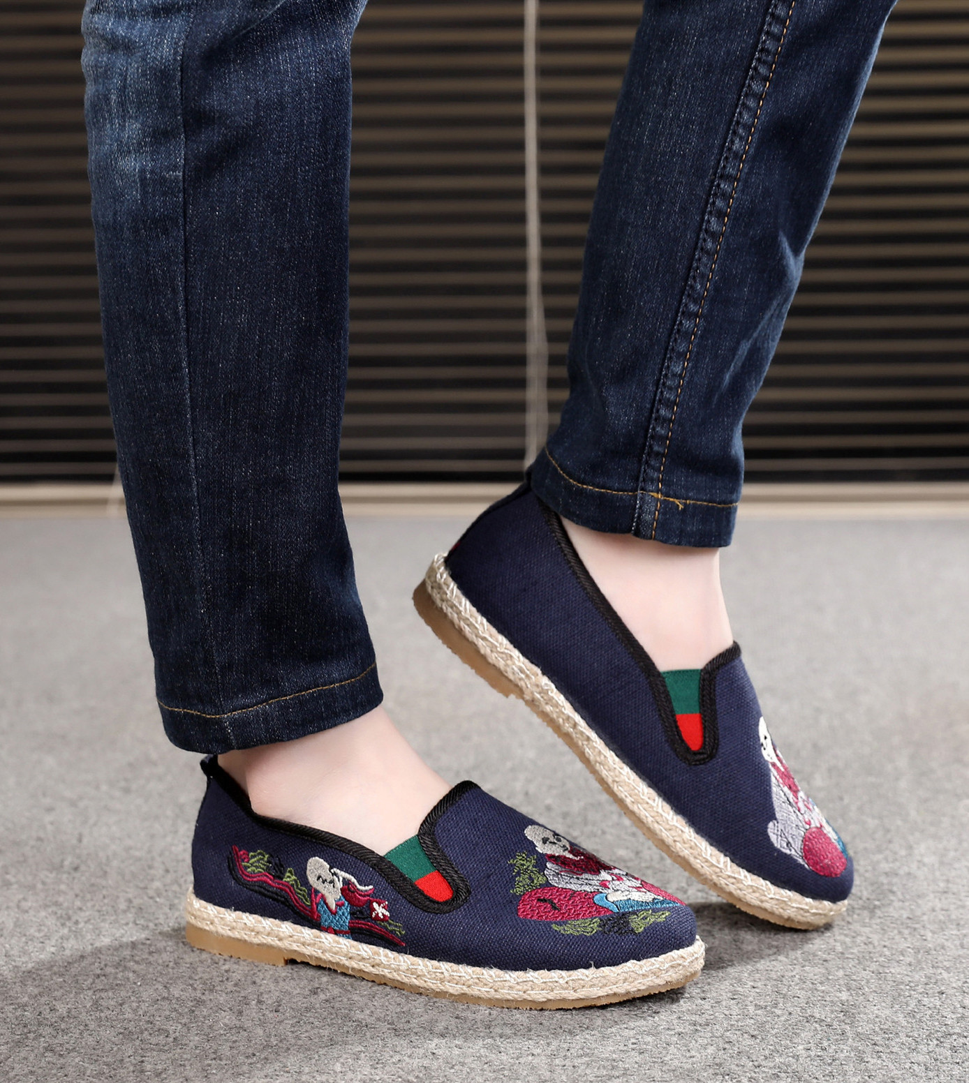 19新款老北京布鞋绣花男鞋一脚蹬亚麻男布鞋民族风布鞋