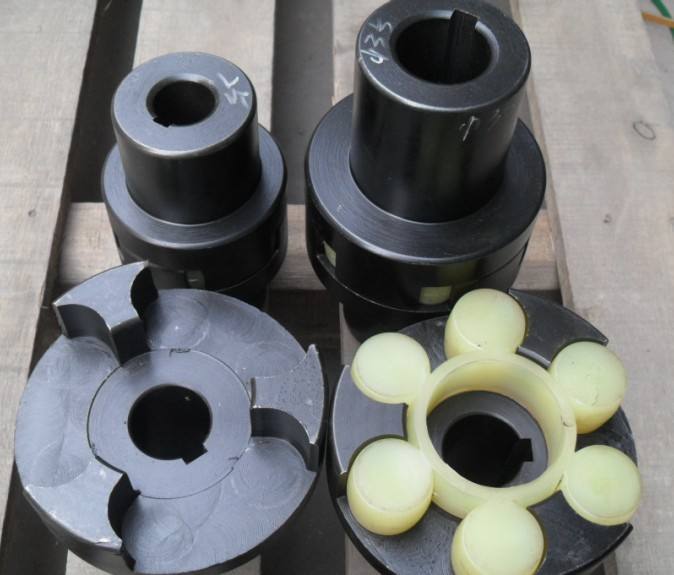 大量现货mlz3梅花弹性联轴器无齿隙不锈钢联轴器电机连接器