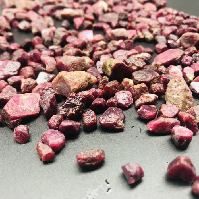 天然红刚玉原石红宝石原矿晶体儿童教学矿物标本diy材料6-12mm