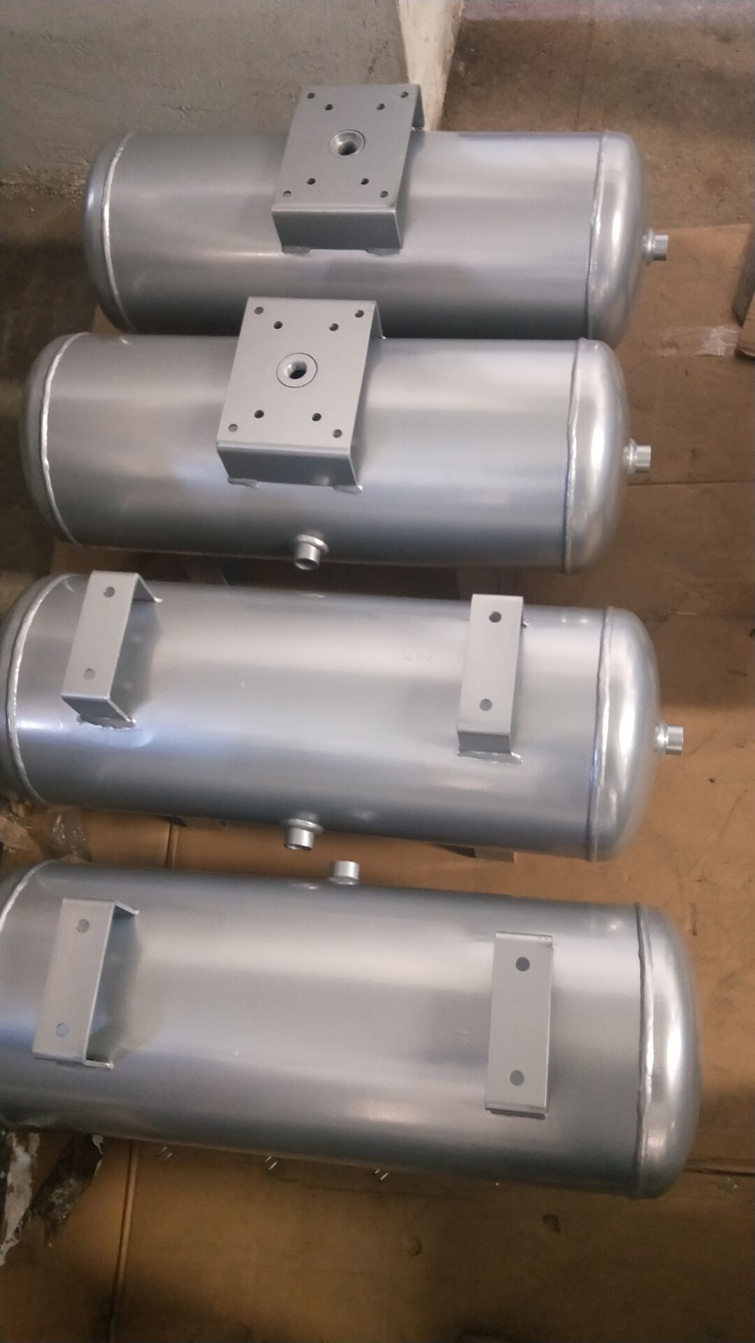 供应小型增压泵储气罐5升10升20升30升smc增压泵储气罐