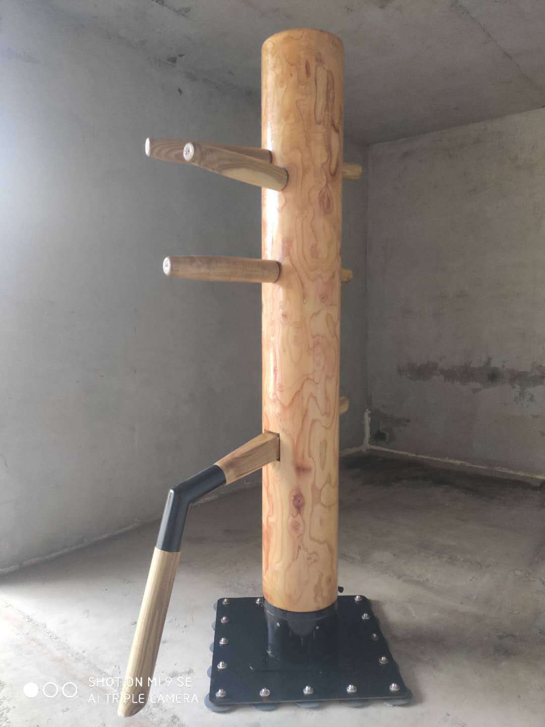 跨境立式家用榆木木人桩落地铁底板吸盘式武术木头桩咏春拳木人桩