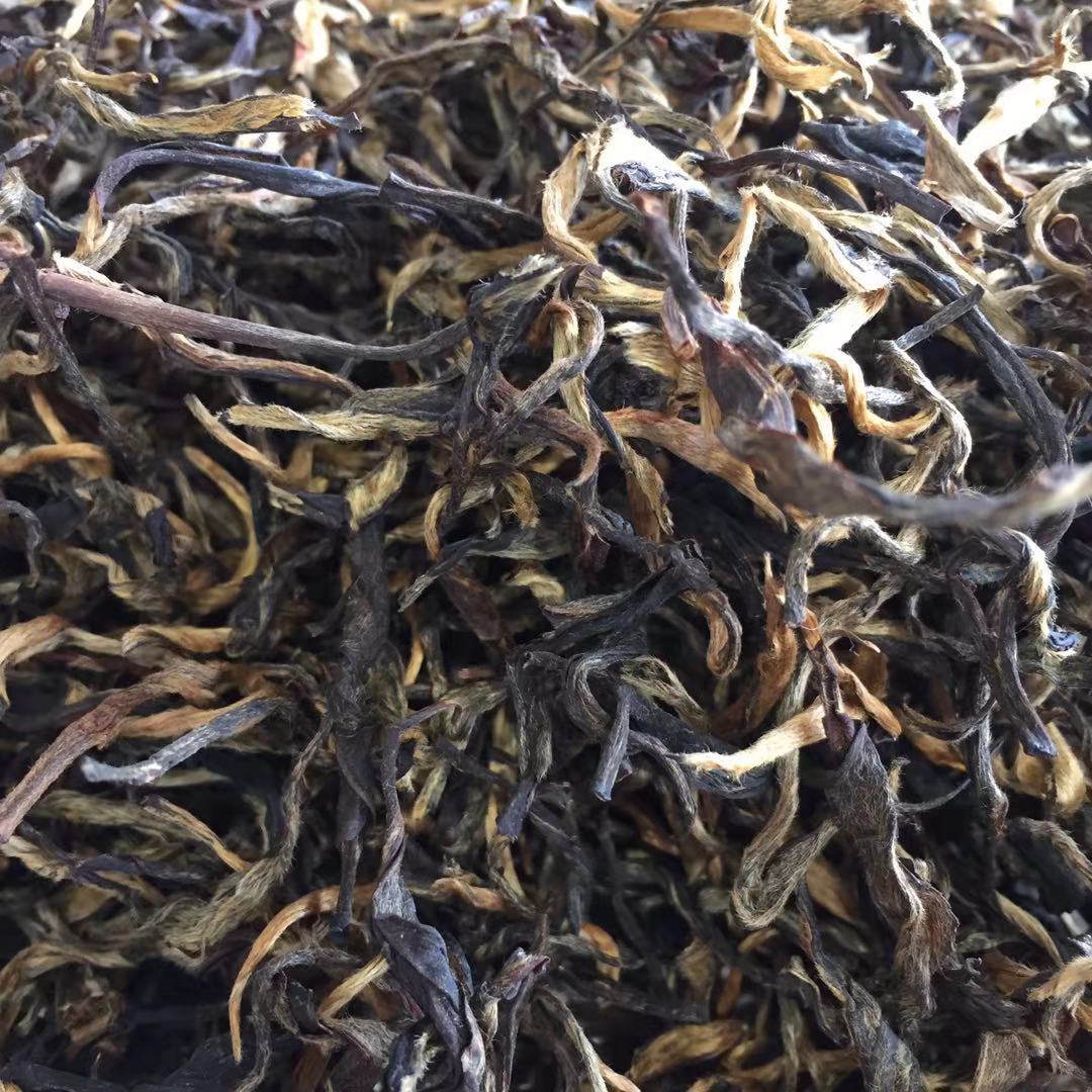 批发 云南勐海南糯山古树晒红2021年春茶料制作 古树红茶 纯生晒