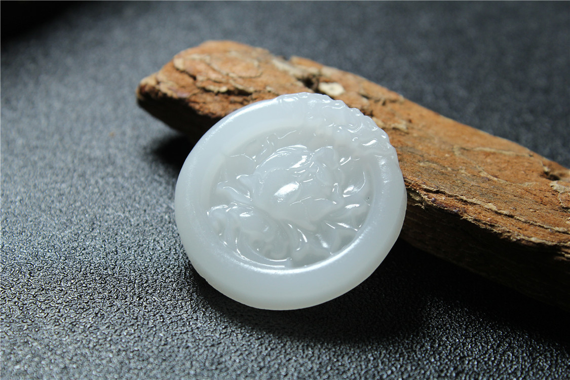 天然a货阿富汗白玉 圆牌牡丹吊坠 手工diy玉石挂坠配饰半成品